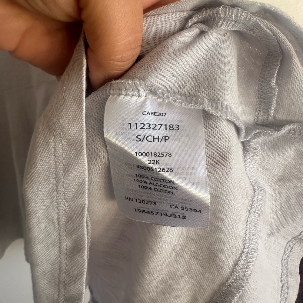 Wrangler Light Gray Ruffle V-Neck Tank Top - Picture 7 of 9